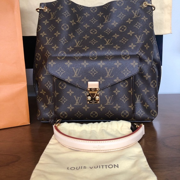 Louis Vuitton Handbags - LV Métis Hobo Monogram - NEVER USED!*